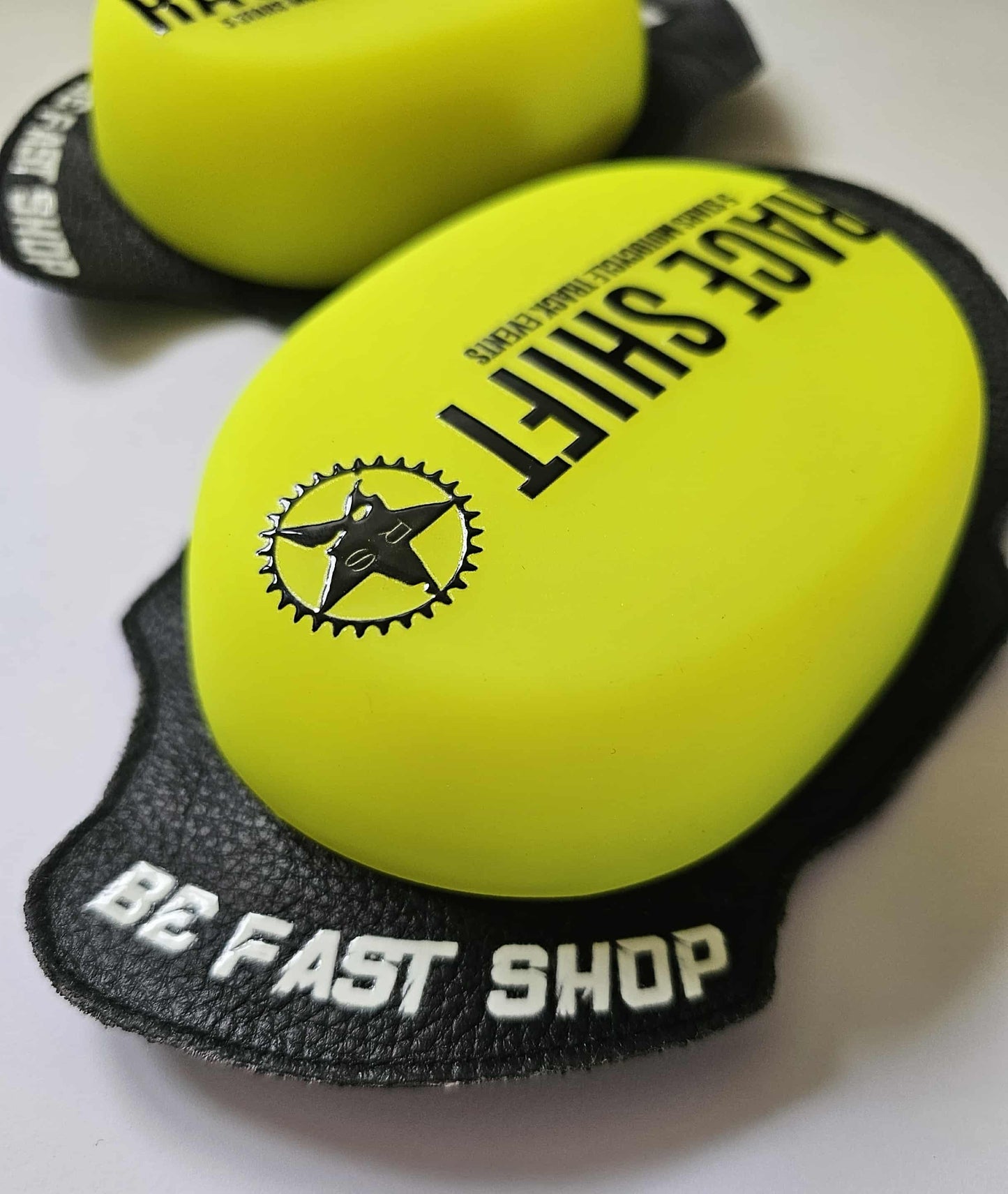 Knee Sliders APEX  -  RACE SHIFT - LIMITED EDITION