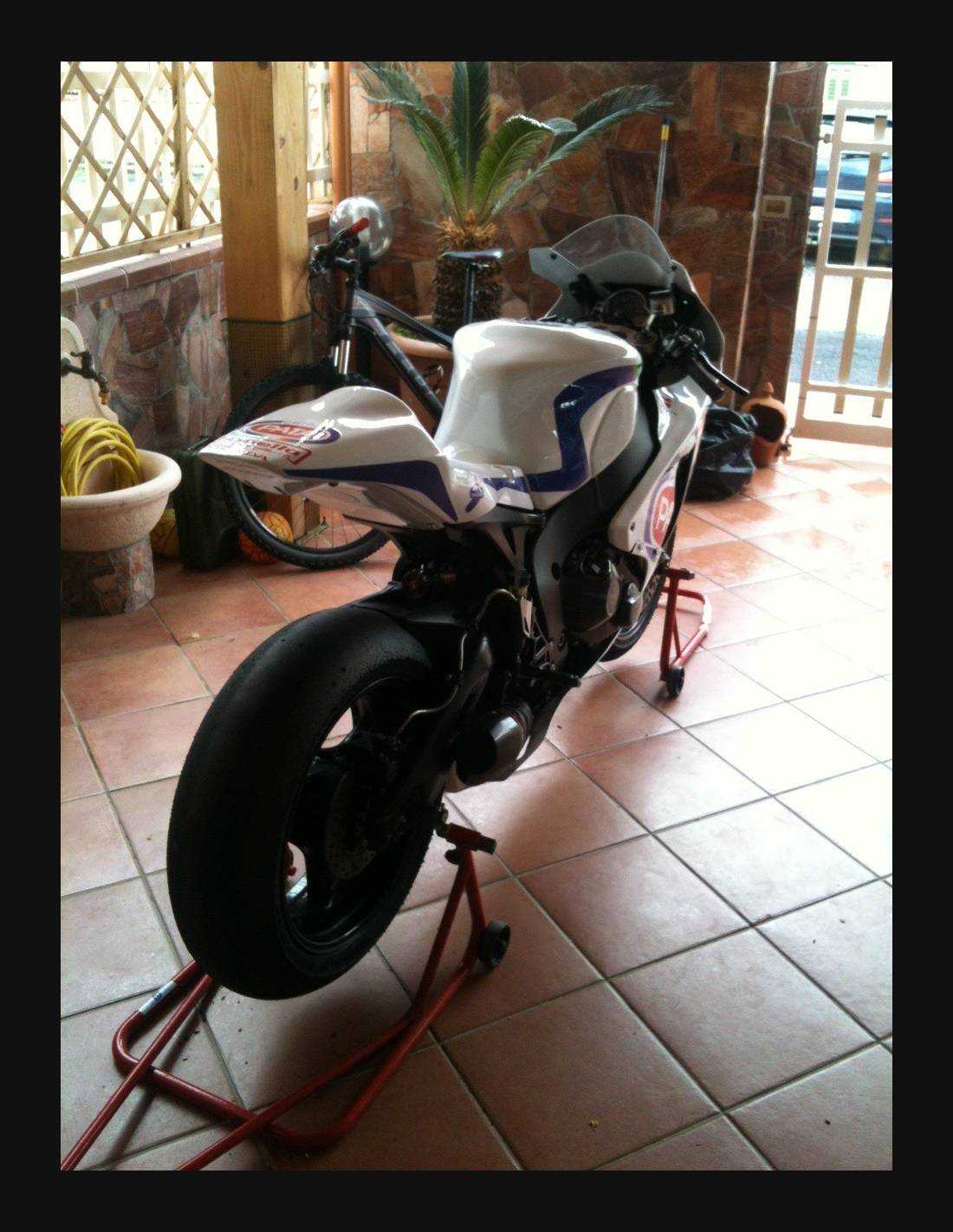 Painted Race Fairings Honda Cbr 1000 RR 2008 - 2011 - MXPCRV5476